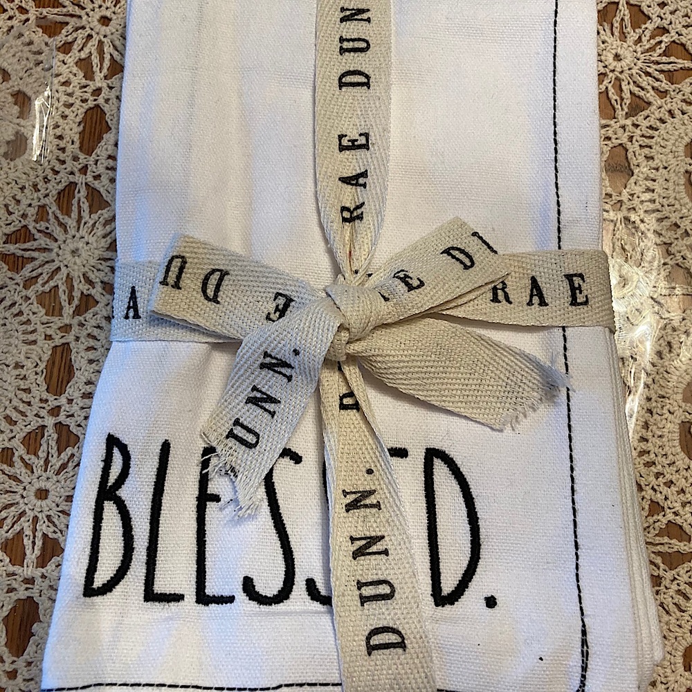 Rae Dunn Set of 4 Embroidered Napkins BLESSED